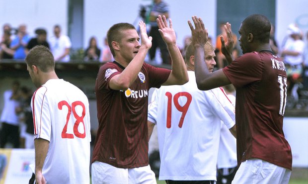 1346539-img-sport-fotbal-priprava-holesovice-sparta-zizkov-crop[1]